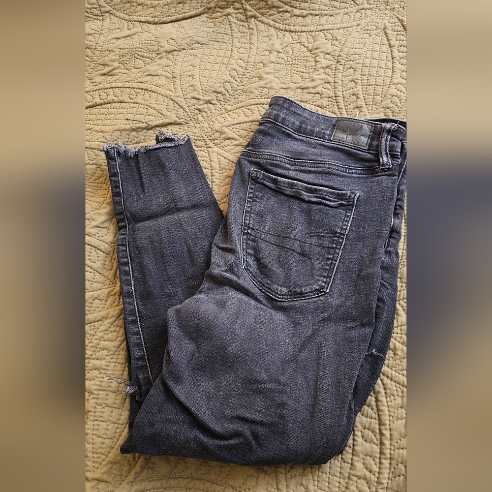 American Eagle Outfitters Black Hi-Rise Ripped Jeans - 14 Short